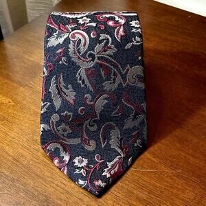 Vtg Aquascutum 100% All Silk Tie USA London Filigree Pattern Print HandFinished